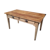 Farm table