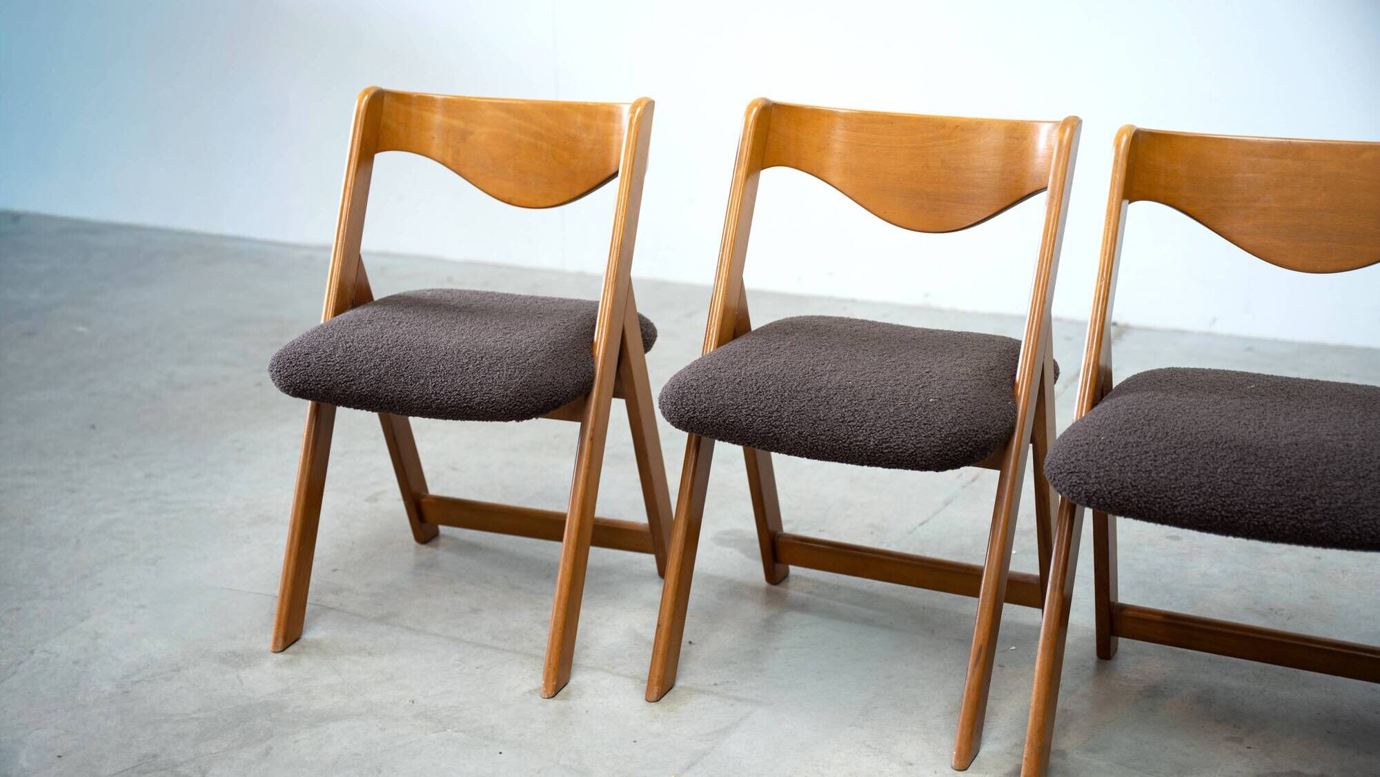 Set of five Italian dining chairs in the manner of Willy Rizzo