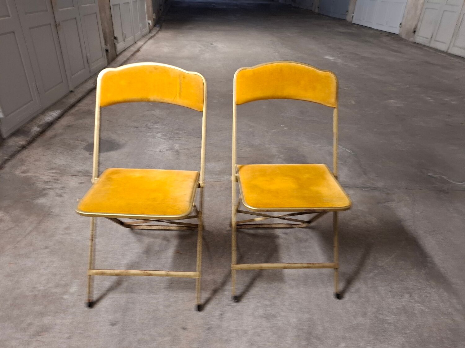 6 vintage opera folding chairs