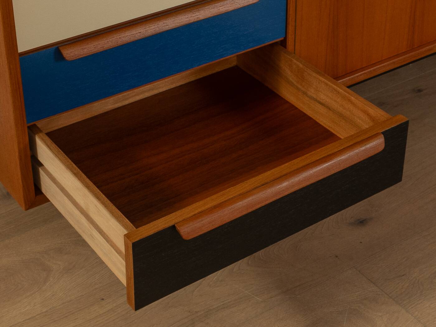 Sideboard with Colorful Drawers, Wk Möbel