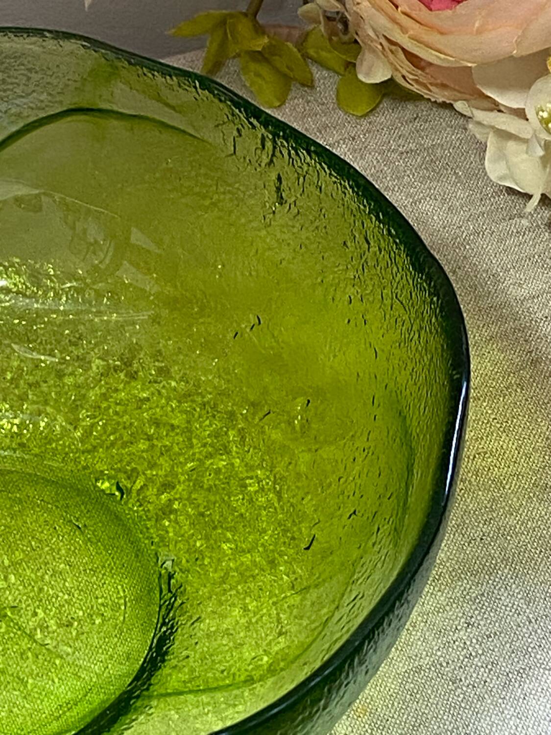 Saladier en verre vert
