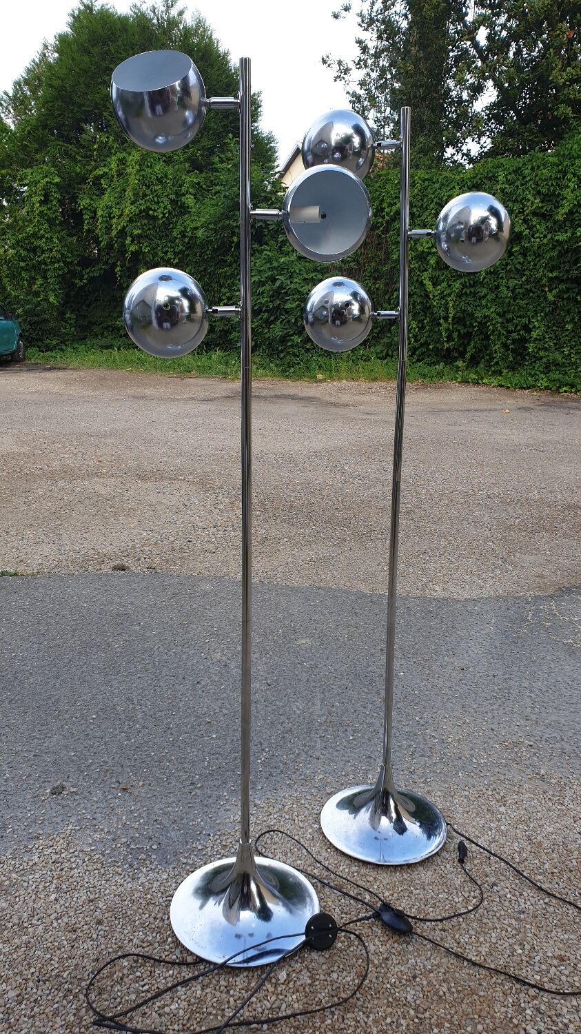 Paire de lampadaires space âge