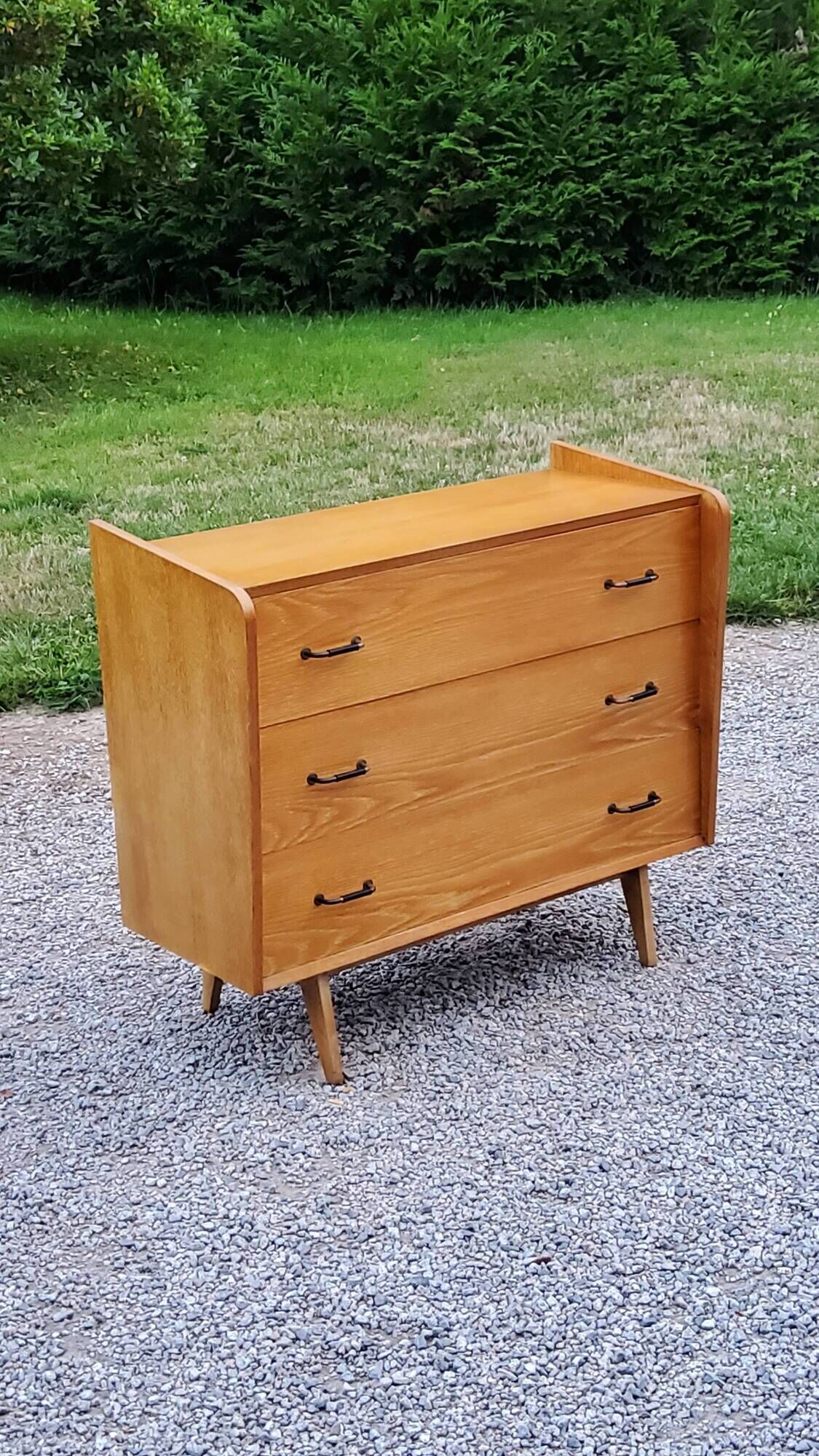 Vintage chest of drawers in golden blond oak legs compass and fins 3 drawers from the 50s