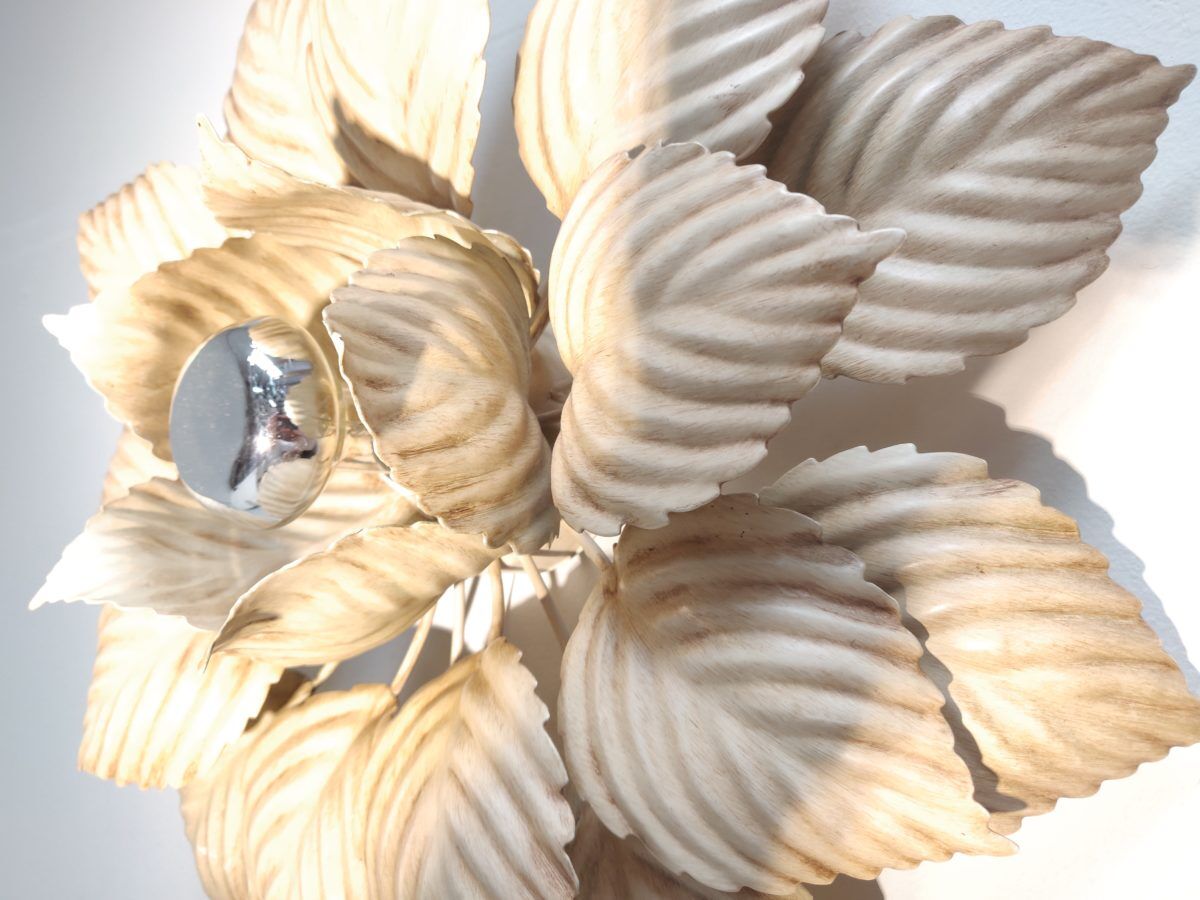 Wall lamp flower 70s