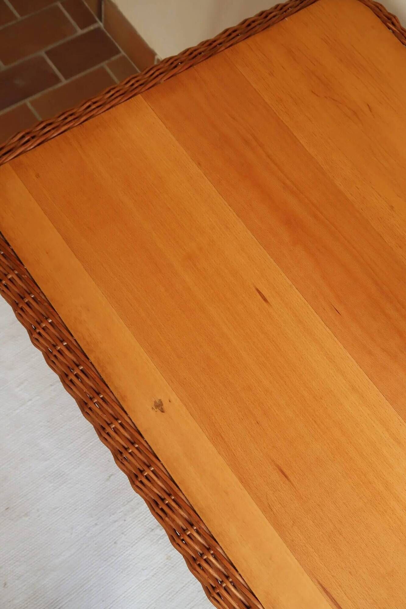 Table à manger en rotin et osier, plateau en hêtre, années 60