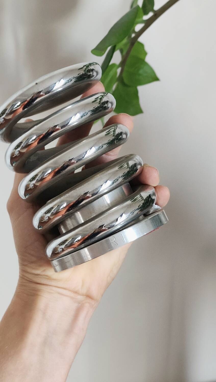 Steel "spring" pen holder pot – 1970s design