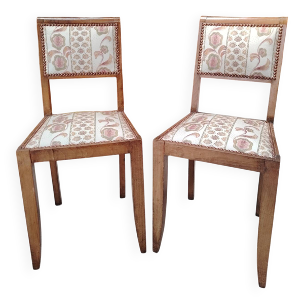 Paire de chaises vintage en bois massif et tissu tapisserie – 1960