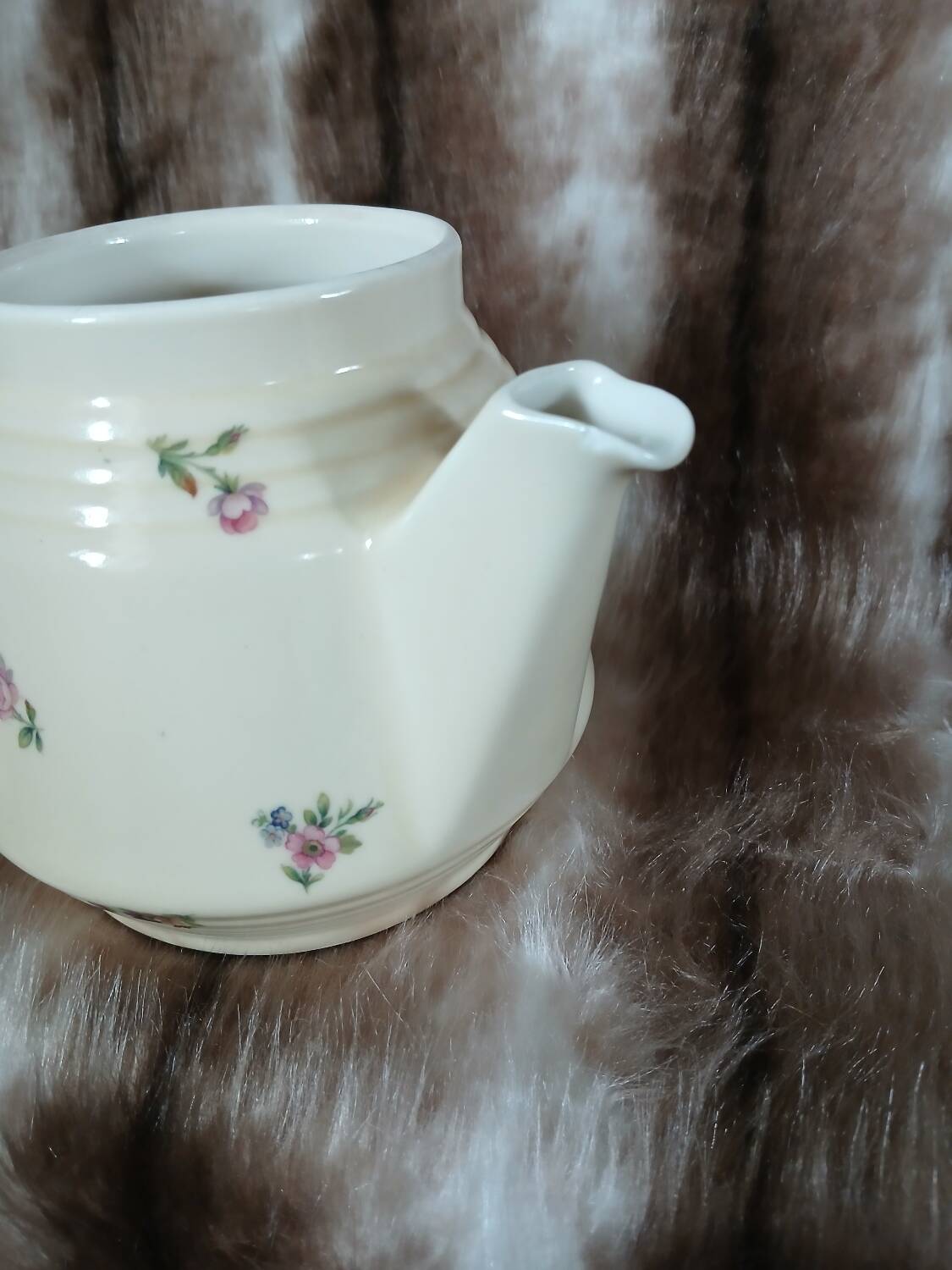 Old teapot/coffee pot