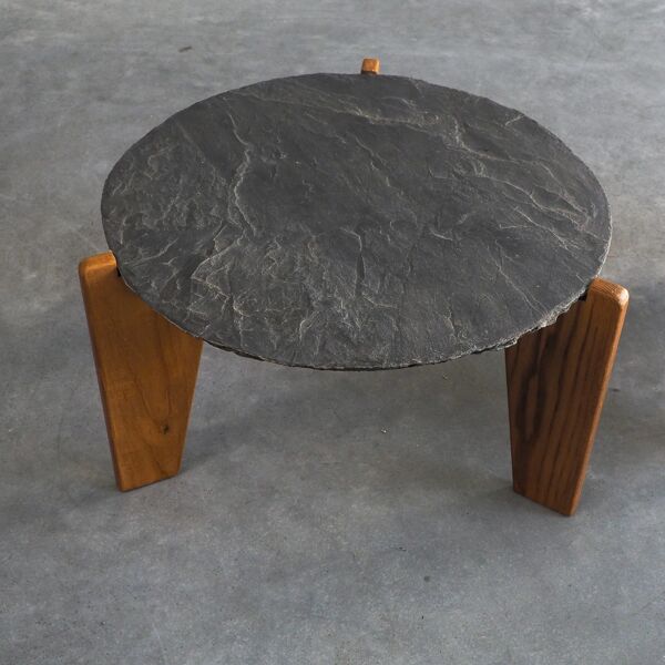 2 tables d'appoint en ardoise et bois de pin de style brutaliste