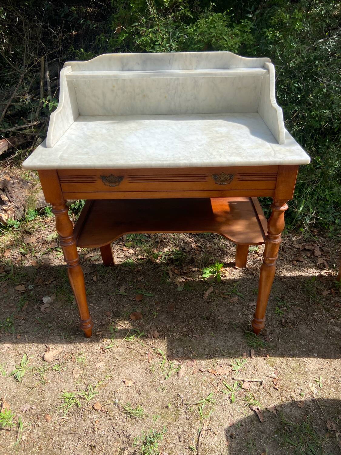 1900s wooden and marble dressing table