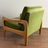 Vintage armchair with elegant Scandinavian design from the 1960s. Struct