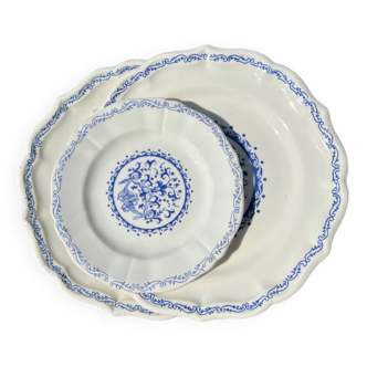 Lot - 3 assiettes en Gien bleu et blanche