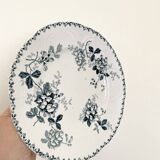 Iron pedestal dish