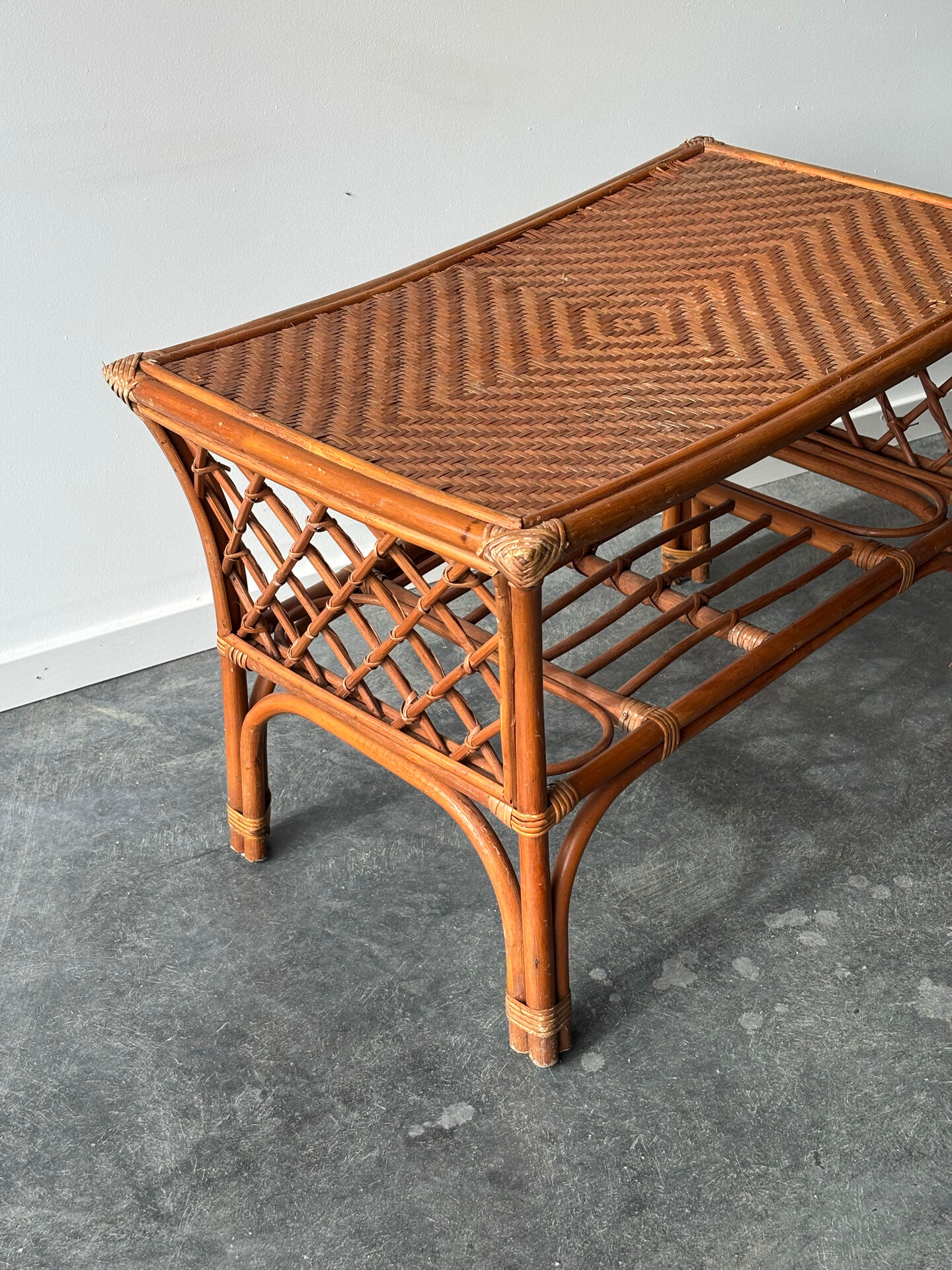 Table basse en rotin – années 1960/70