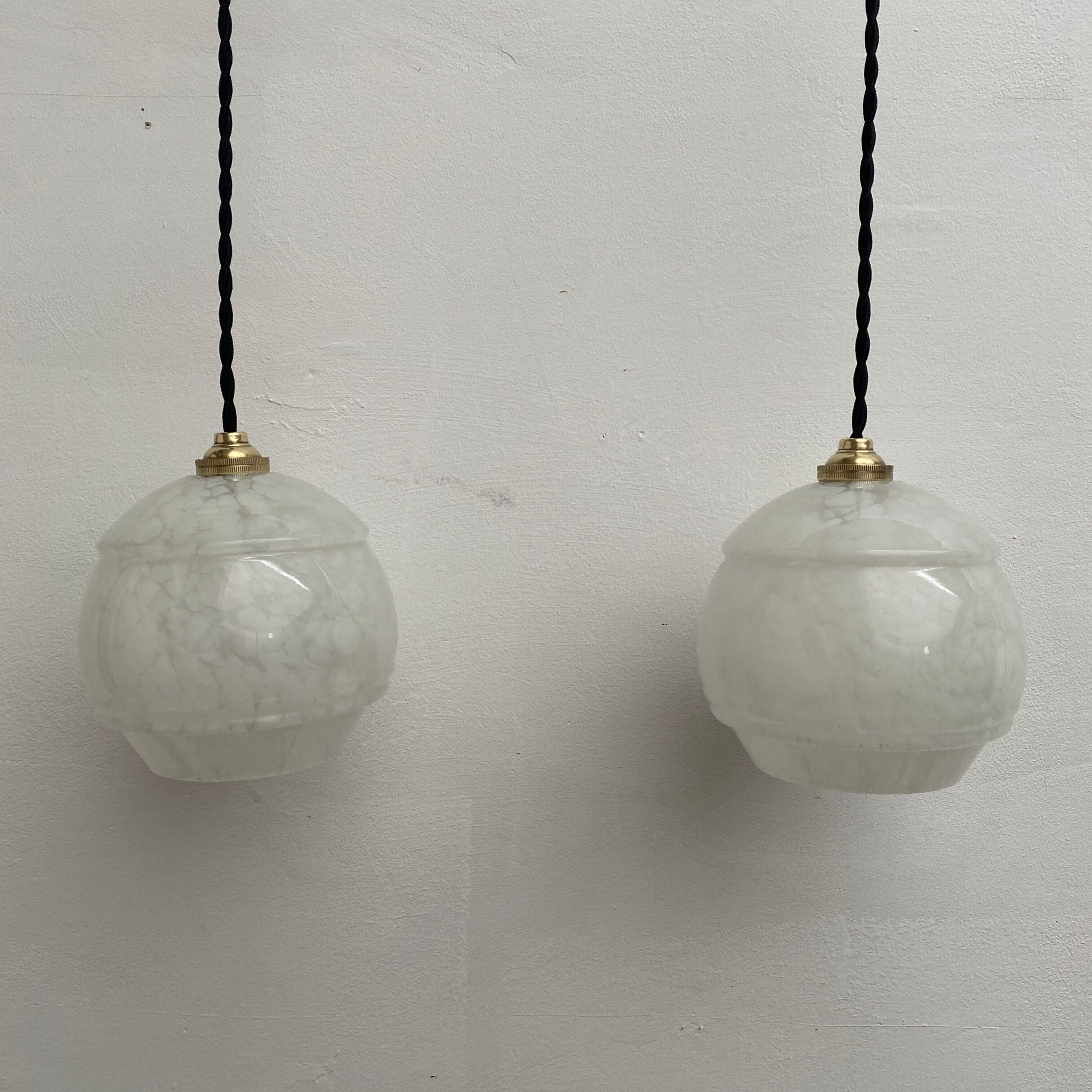 Lot 2 round clichy glass hanging lamps