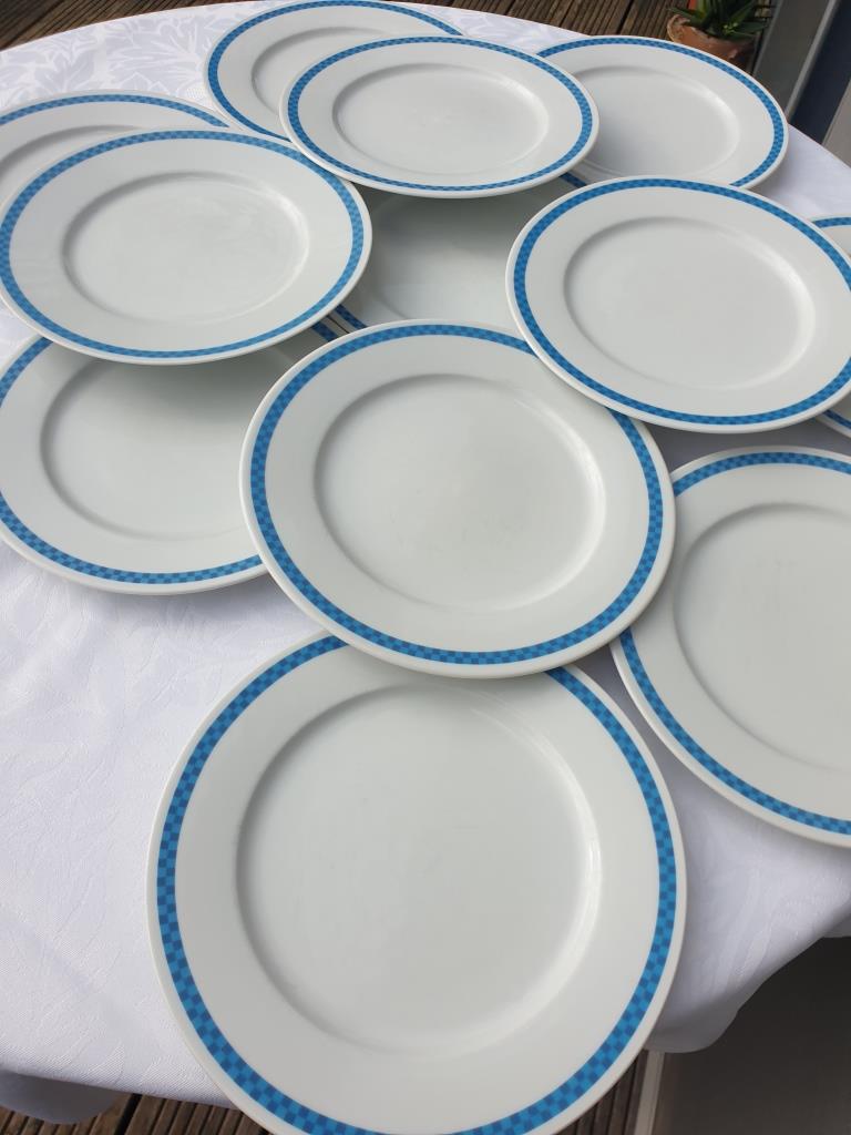 Set 12 plates checkered earthenware blue Lustucru diam25