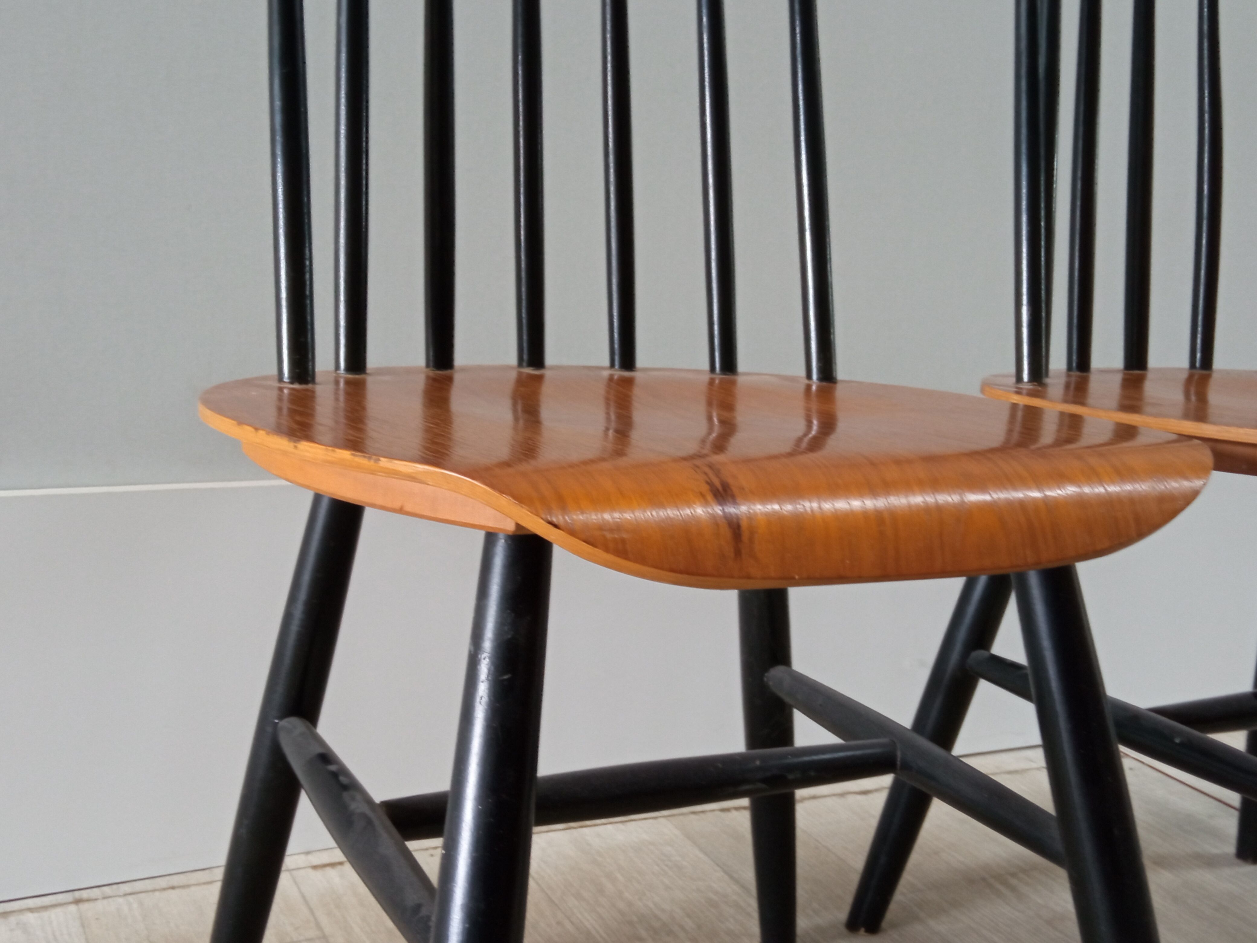 Paires de chaises Ilmari Tapiovaara