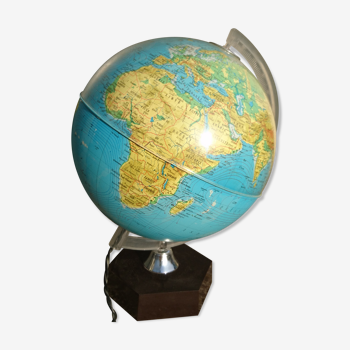 Globe Earth vintage