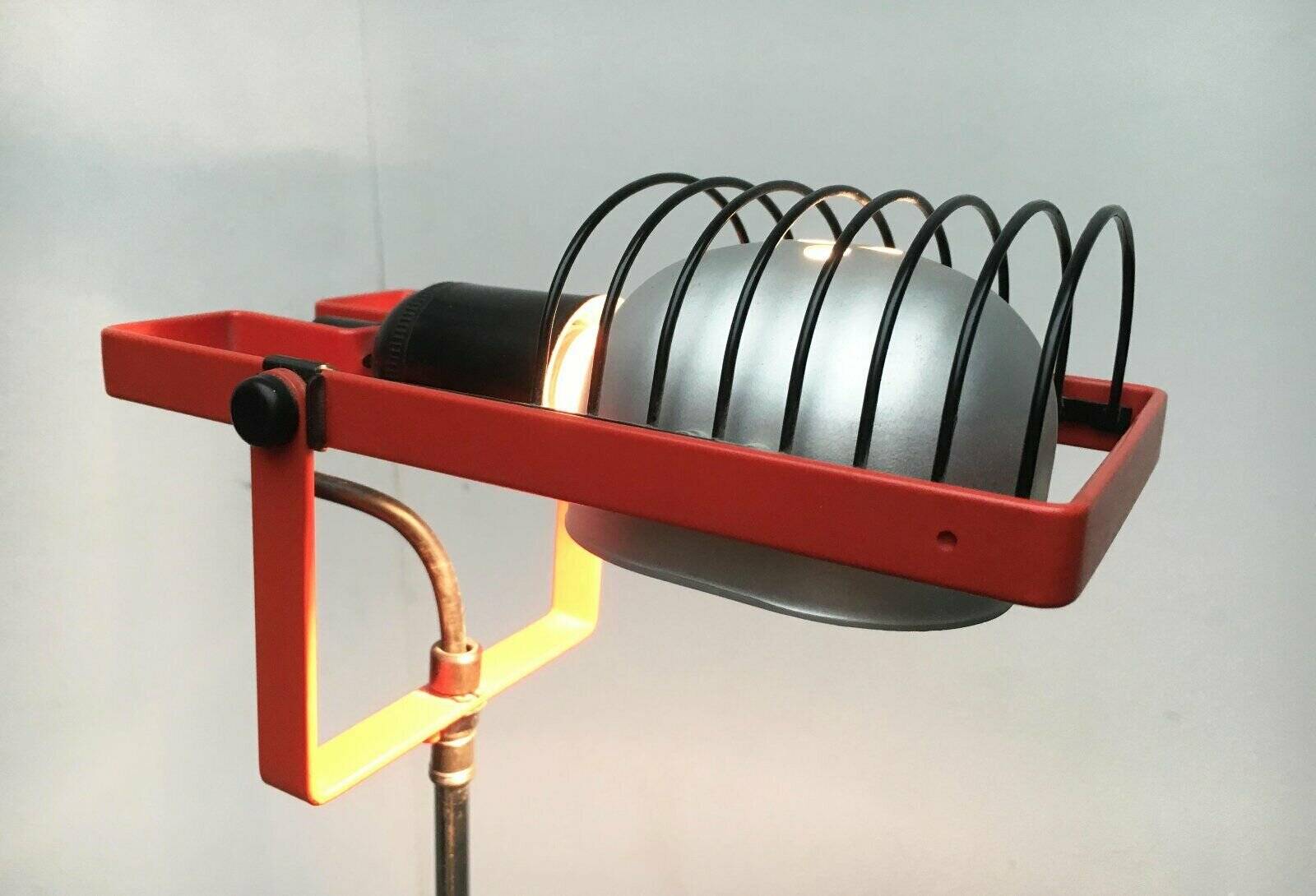 Italian vintage lamp Sintesi Terra foldable on tripod by Ernesto Gismondi for Artemide, 1970s