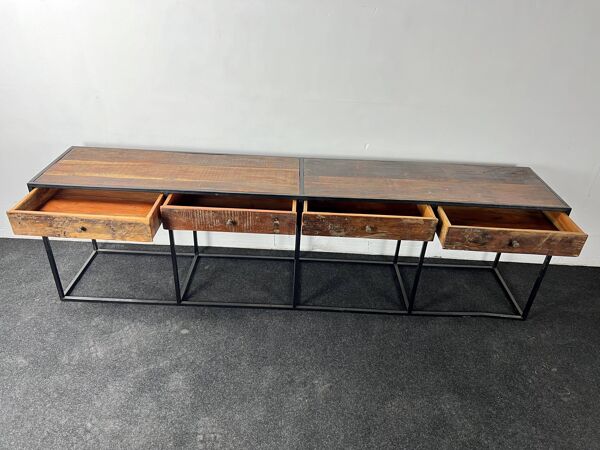 Console en bois ancien et piètement en métal avec 4 tiroirs