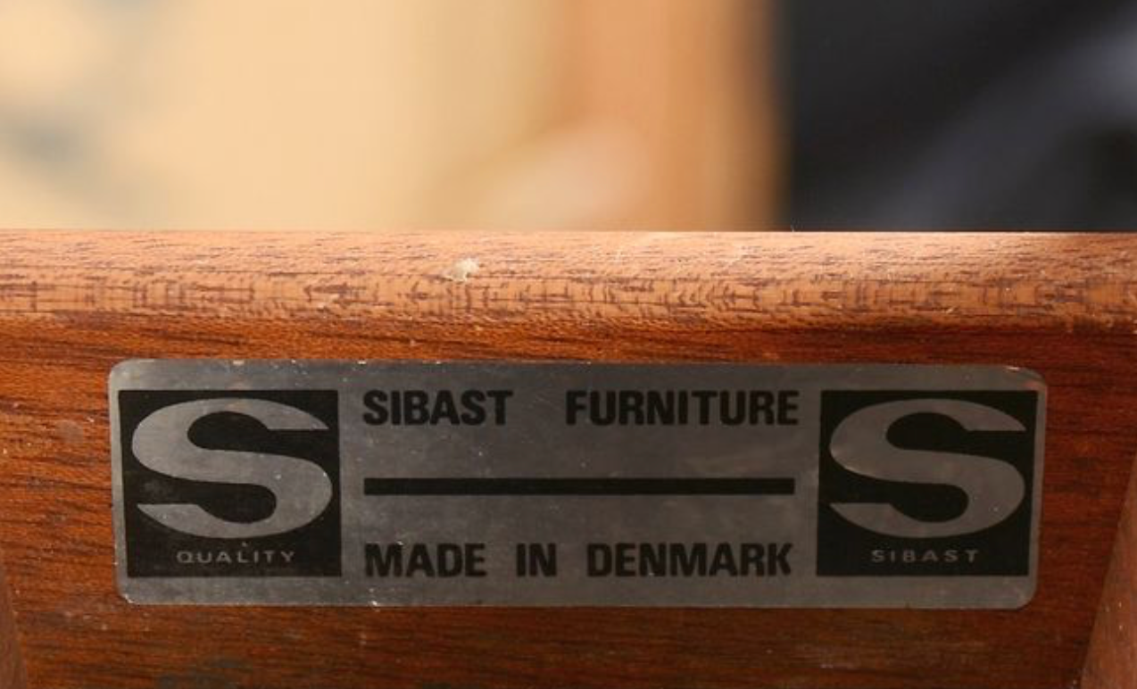 Danish No 234 desk by Arne Vodder for Sibast, 1960s