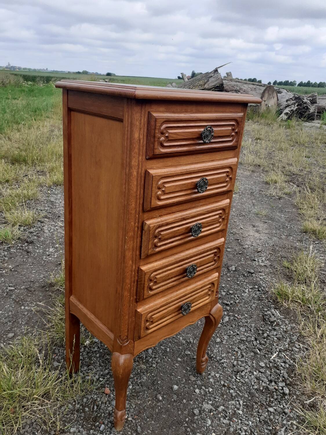 Petit meuble