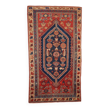 Handmade antique Persian Shiraz rug 97cm x 180cm 1920s