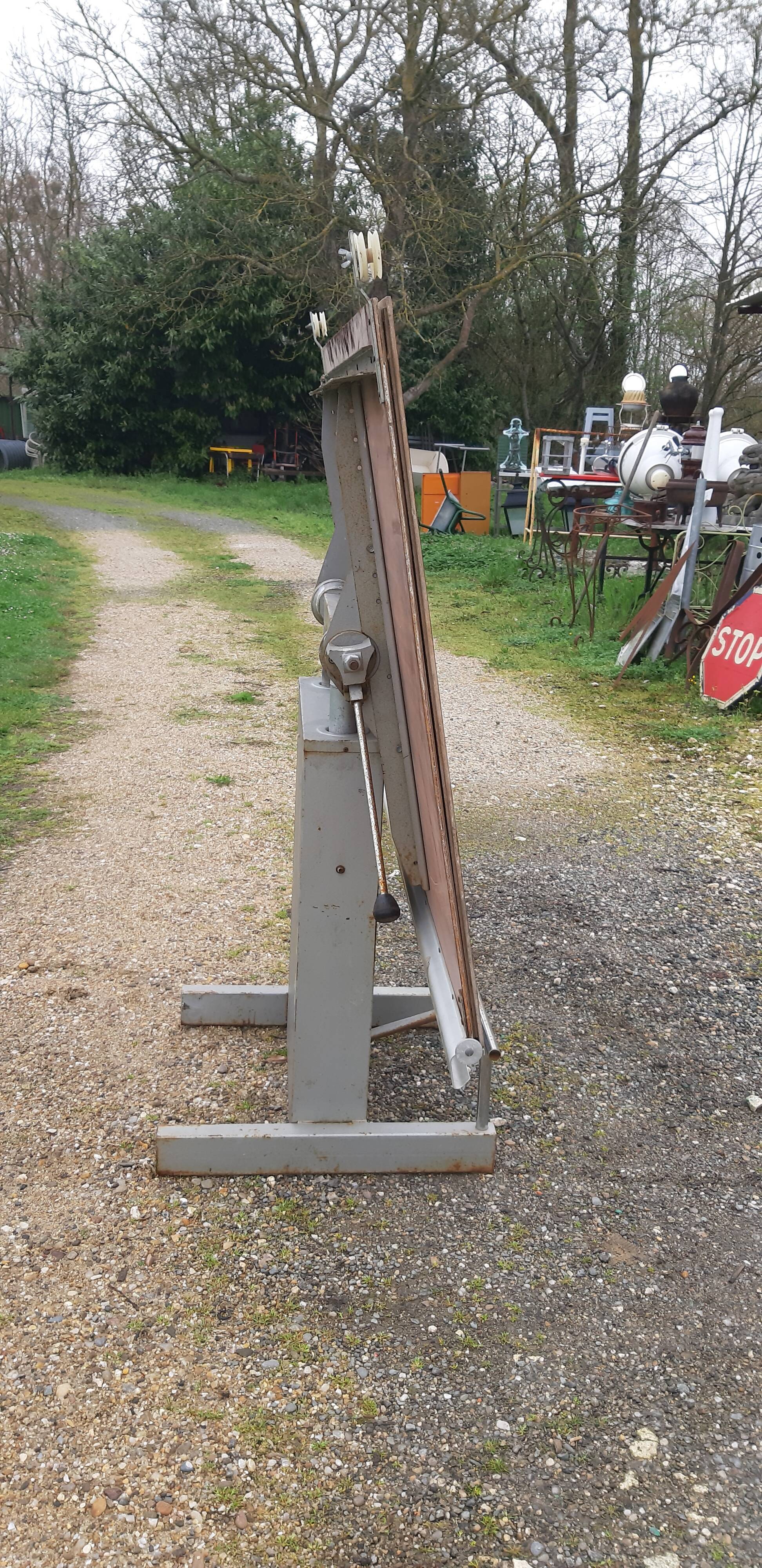 Drawing table by Jeandal Besançon