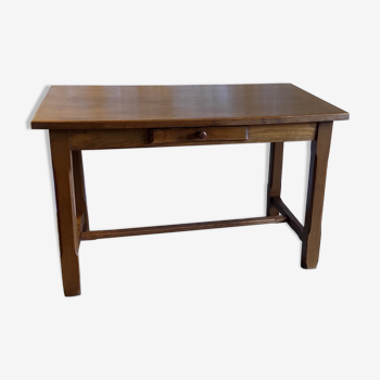 Table style farmhouse table in solid wood.