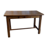 Table style farmhouse table in solid wood.
