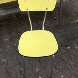 Table yellow Formica and its 3 chairs
