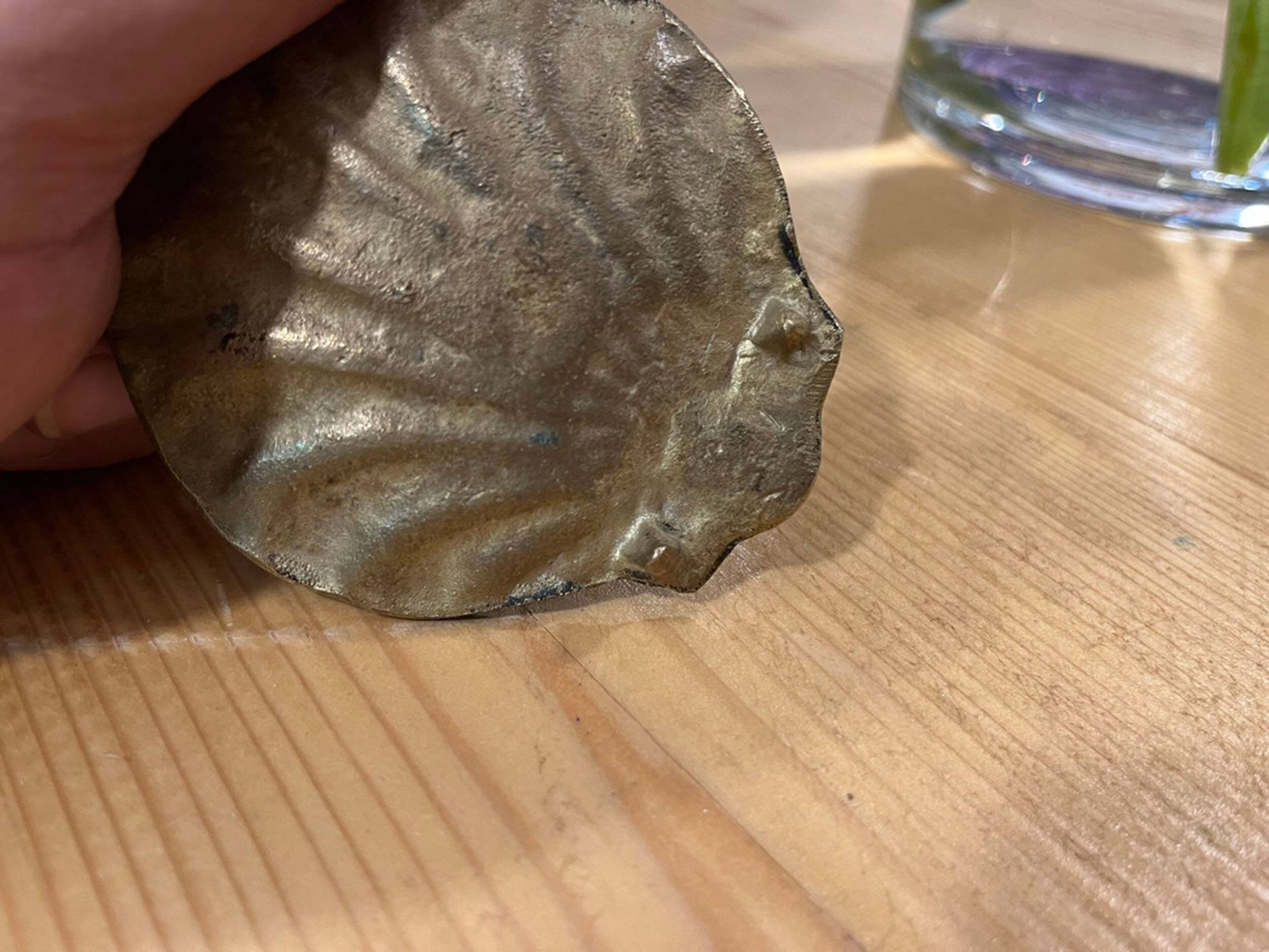 Cendrier en laiton design coquillage vintage