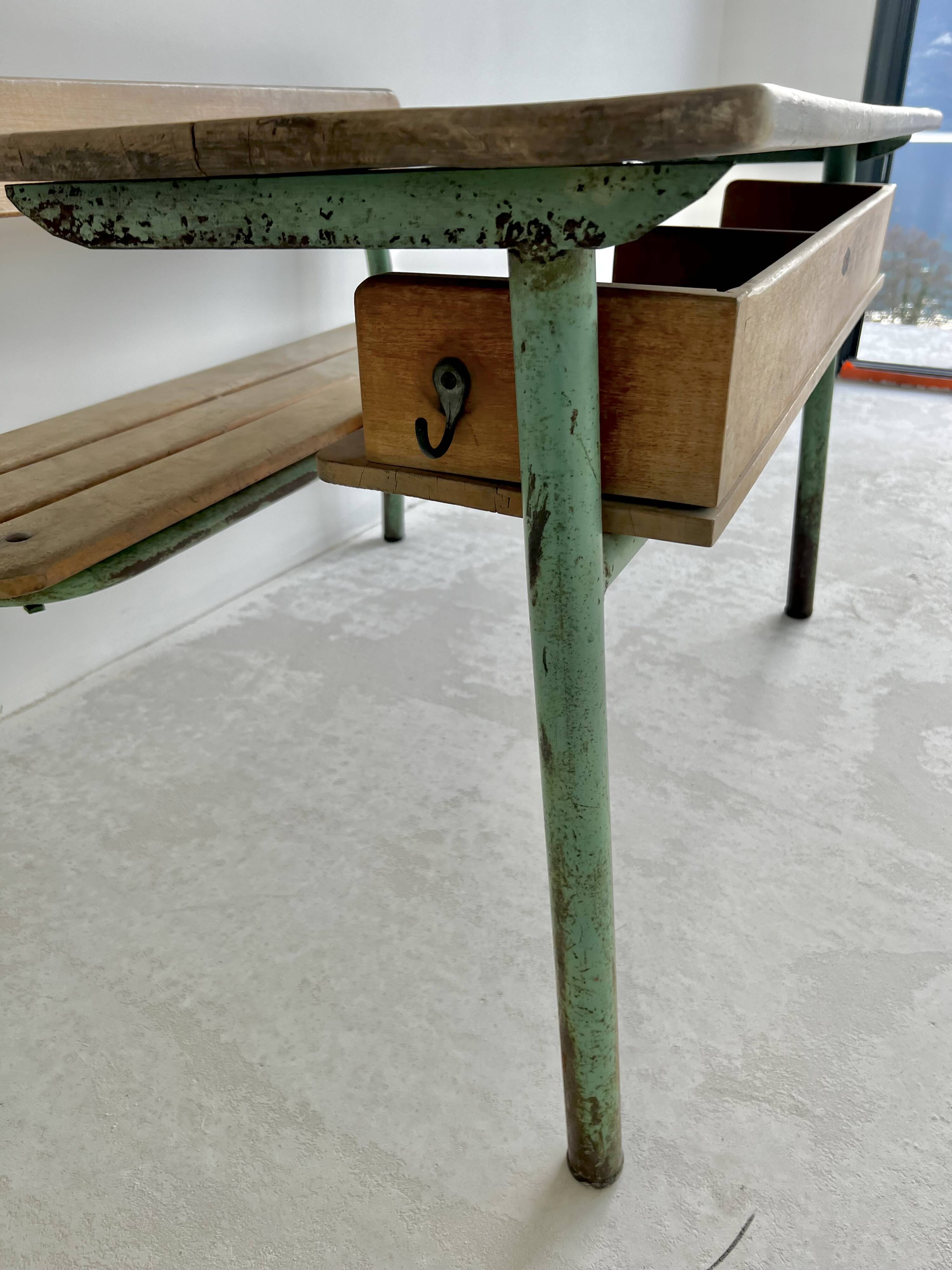 Ancien pupitre d’école double vintage Colman Thonon 1950-1960