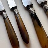 18 Wiskemann table knives in horn