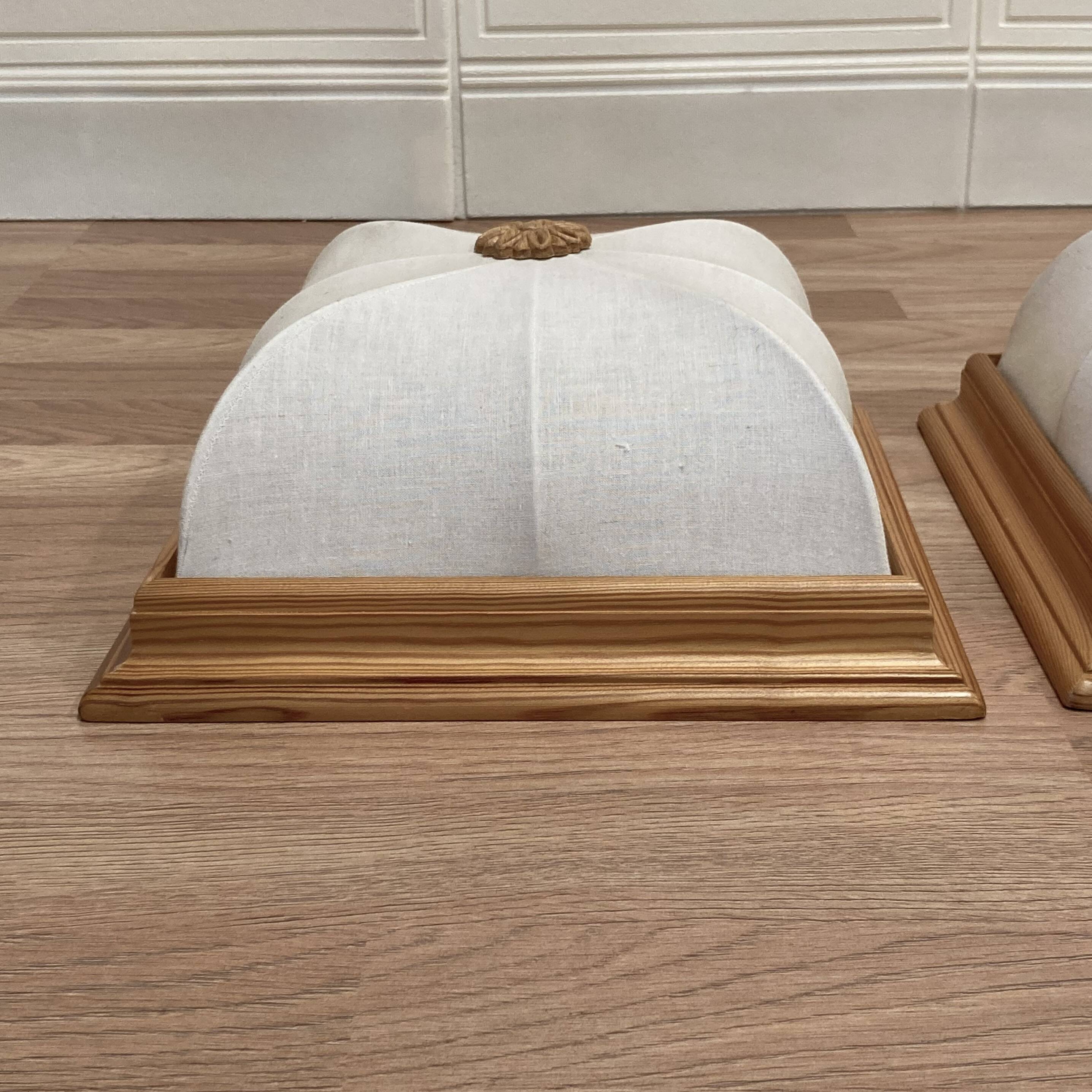 A PAIR OF LARGE SCANDINAVIAN DESIGN WALL LIGHTS FROM THE 1960s.