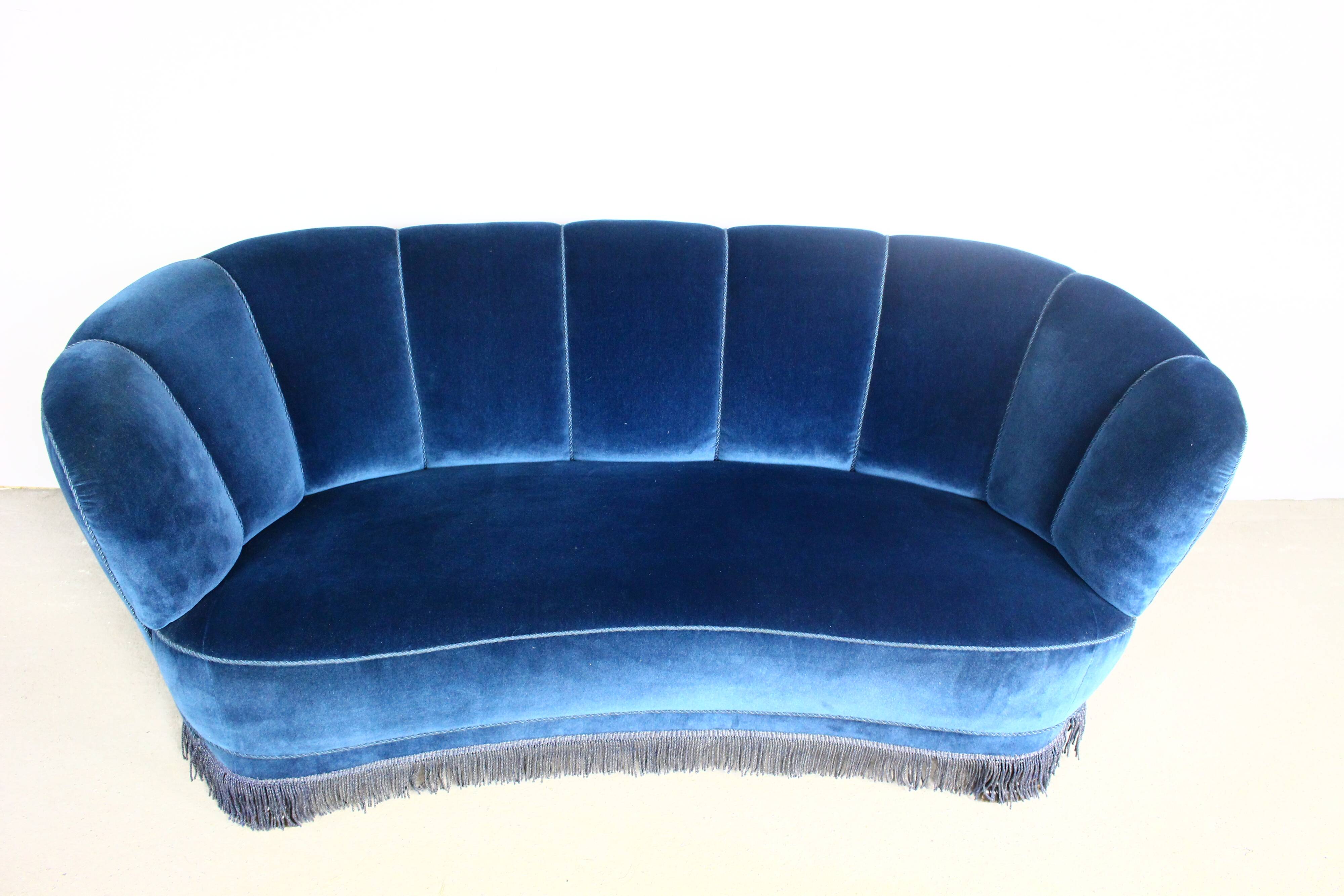 Danish Cabinetmaker Banana Curved Sofa, 1940s