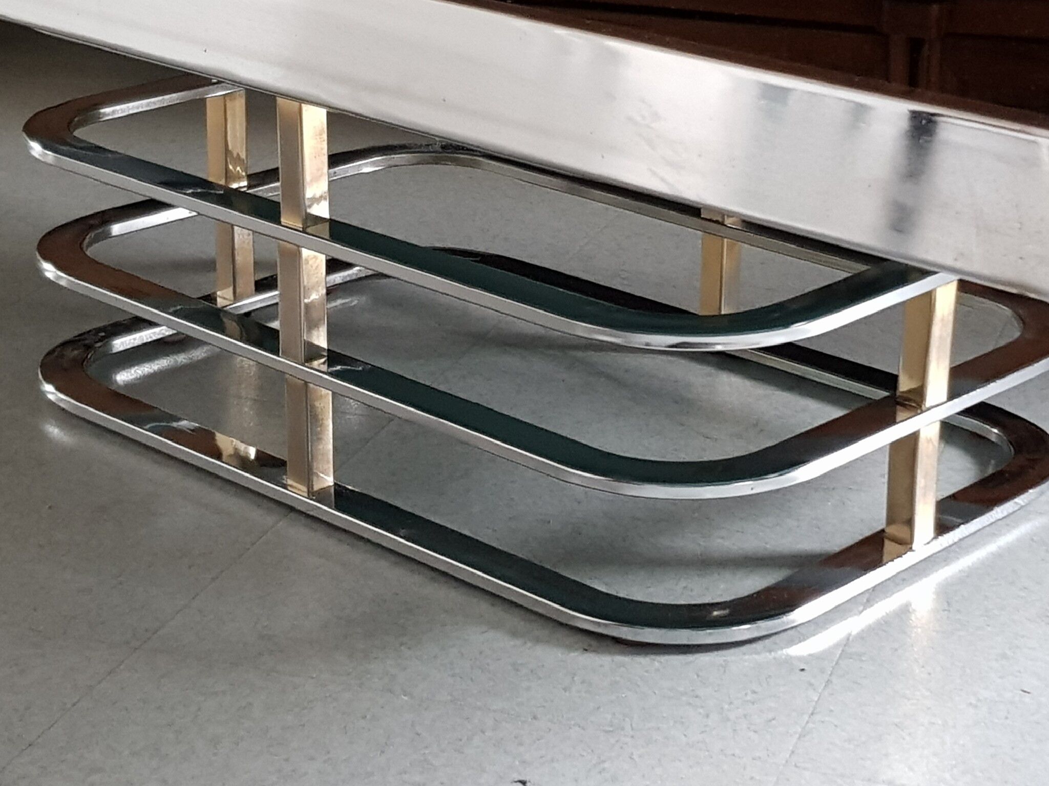 Table basse en verre et métal 1970