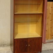 Vintage display cabinet from the Capelle house (82)