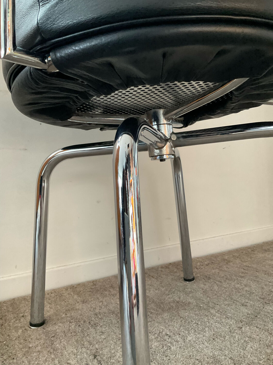 Swivel armchair of the 70