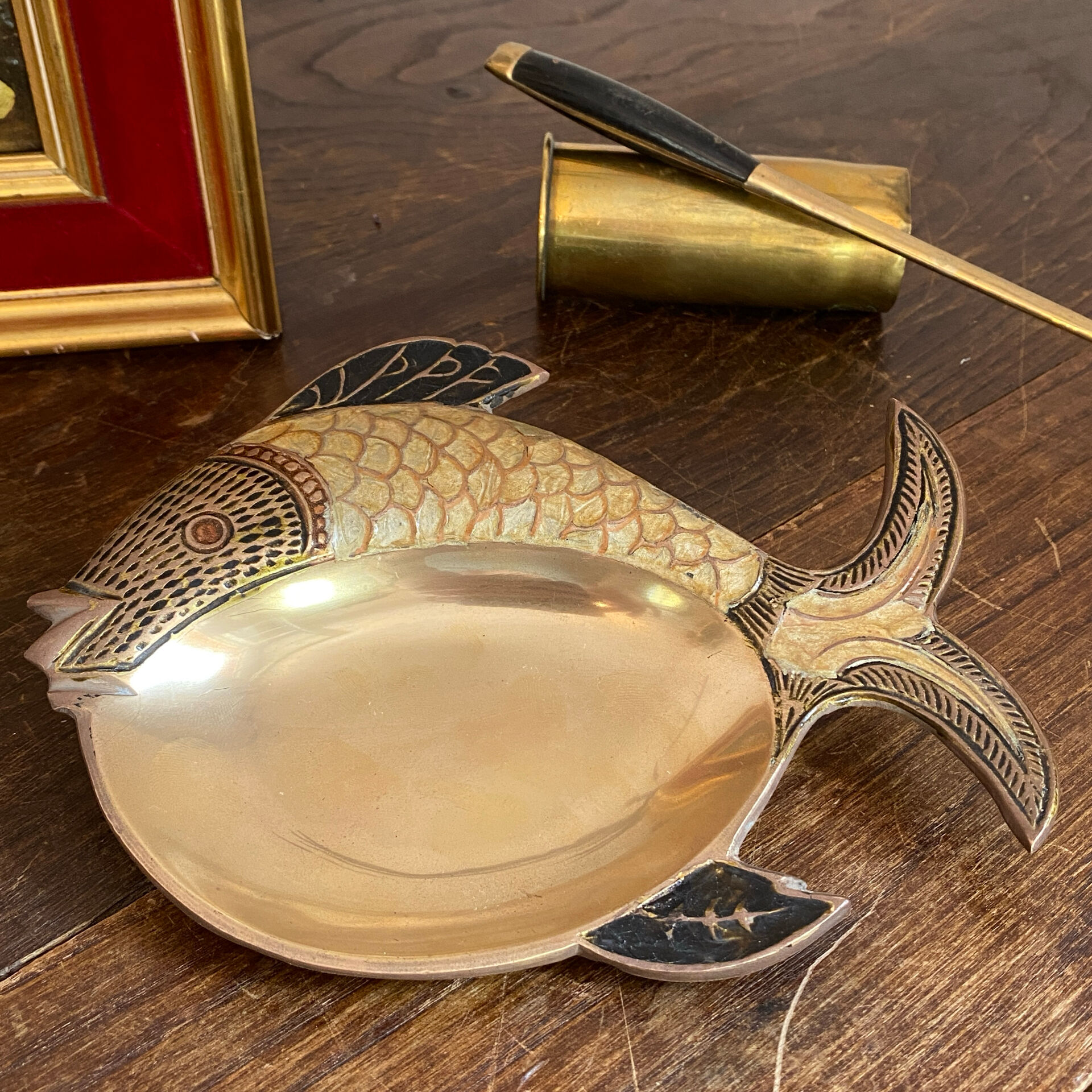 Vide-poche poisson en laiton et nacre