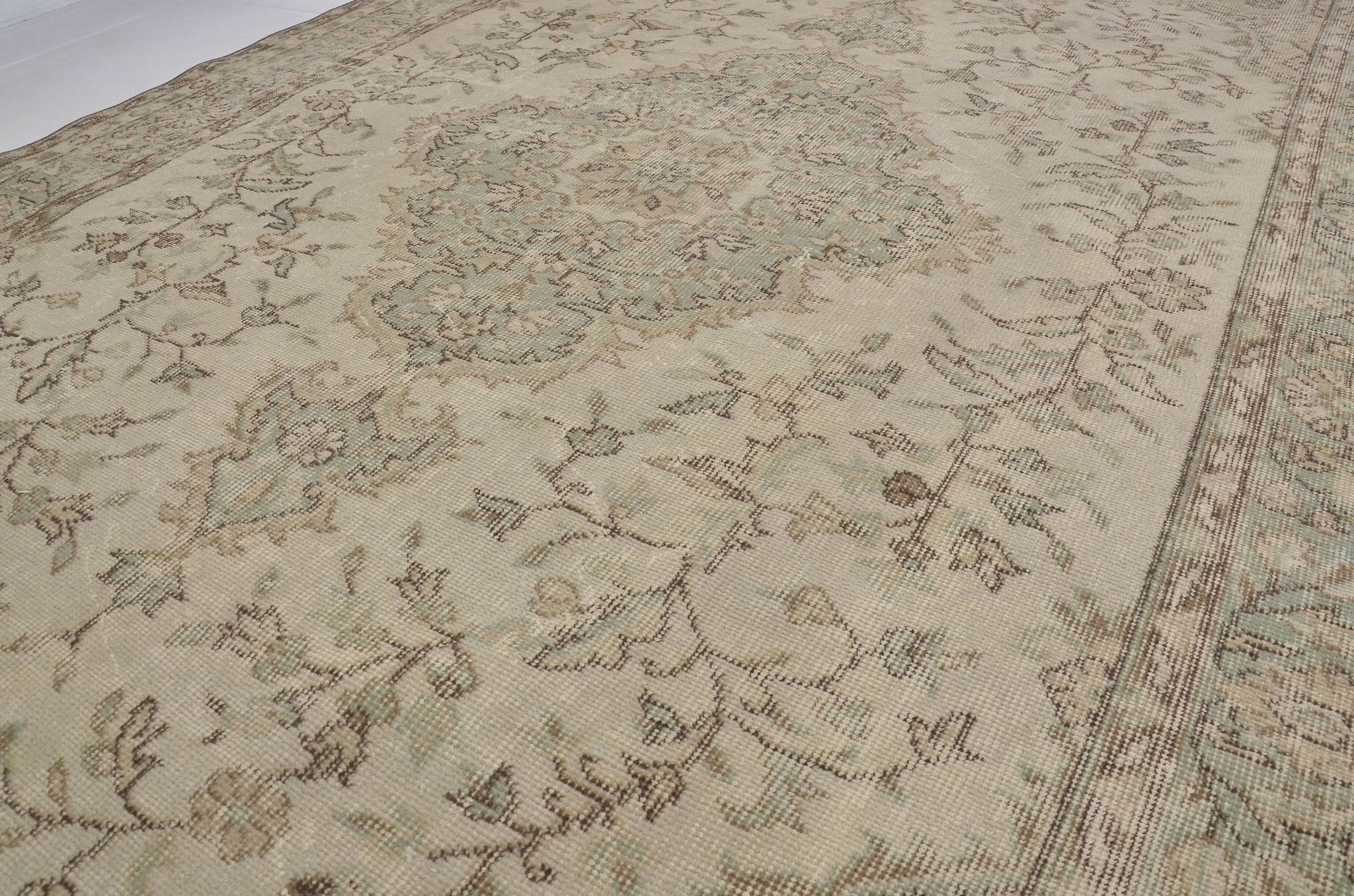 Tapis Oushak anatolien kurde sku 2227