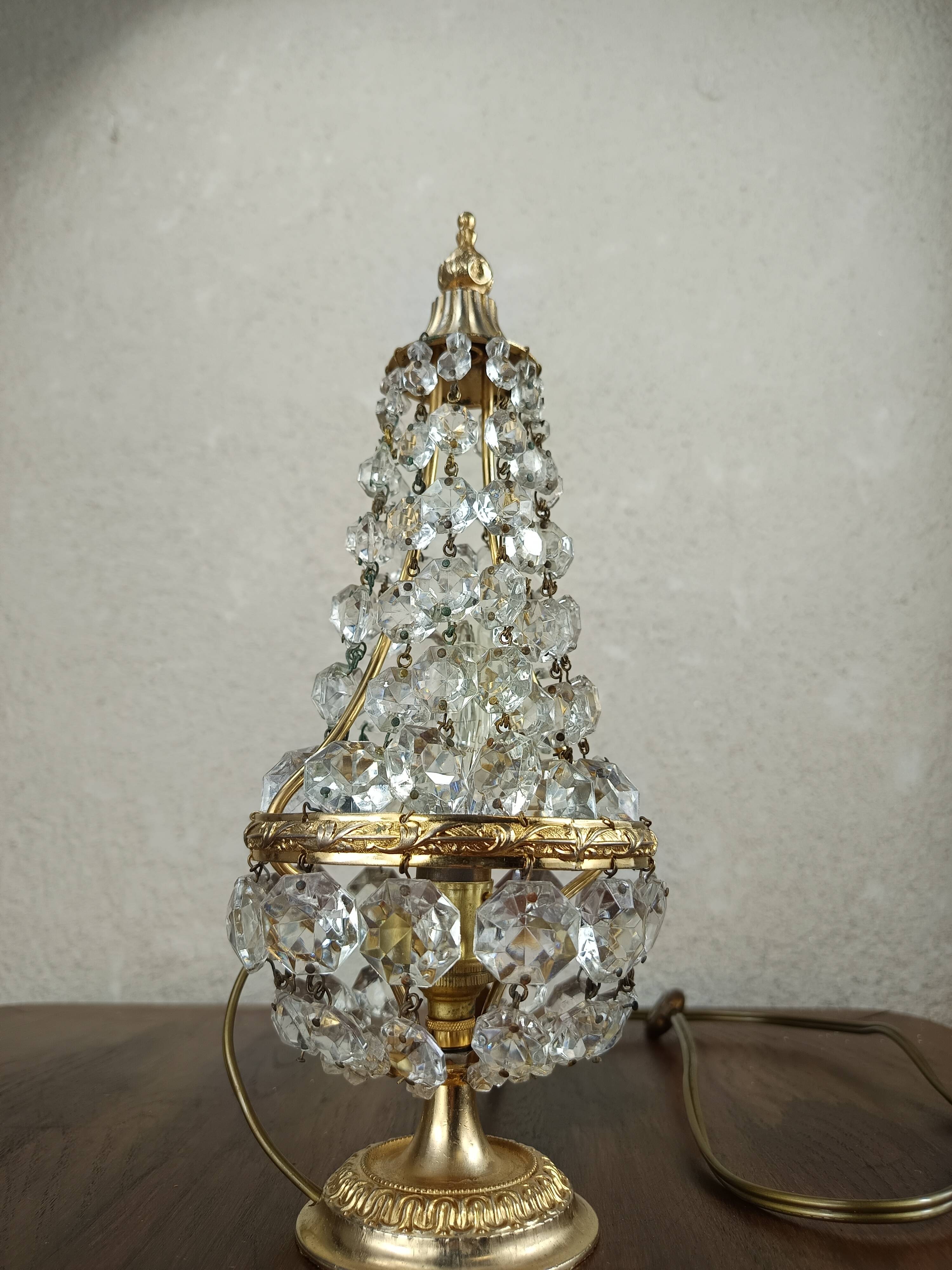 Lampe à poser pampilles.