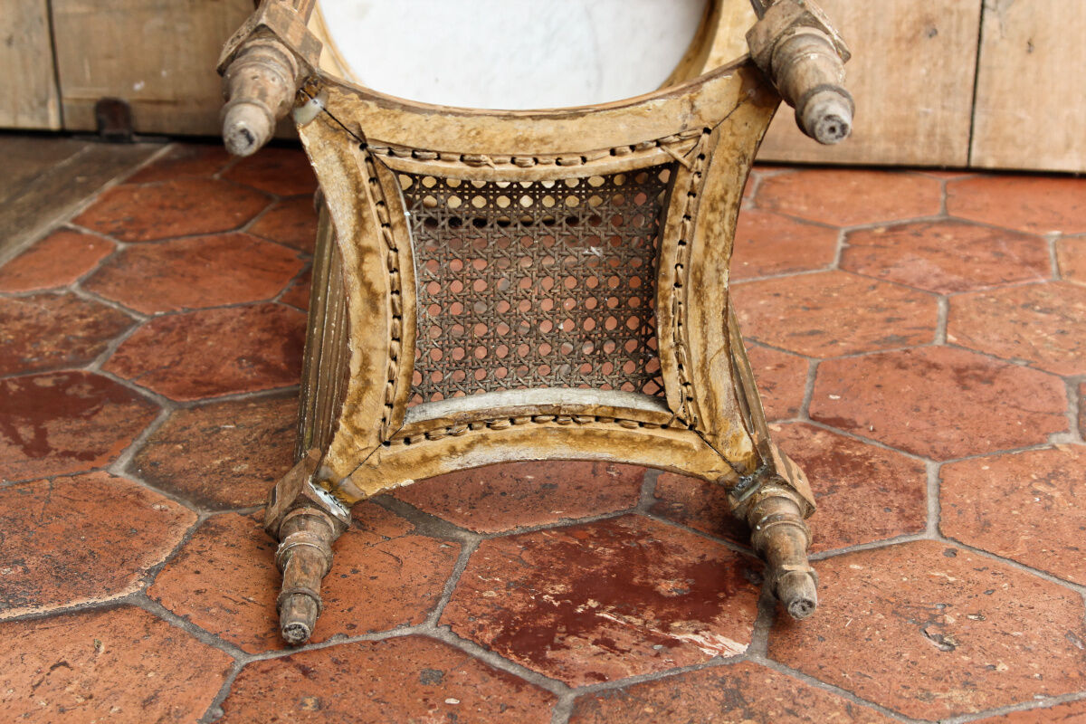 Louis XVI style pedestal