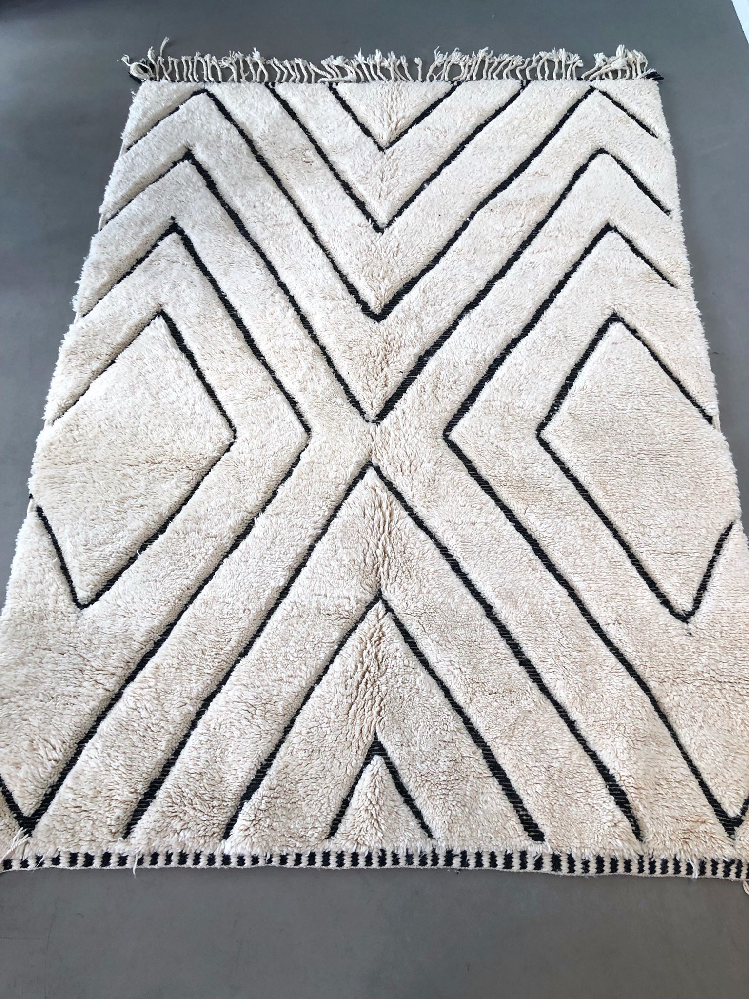 Berber rug 270X185cm-carpet Mrirt
