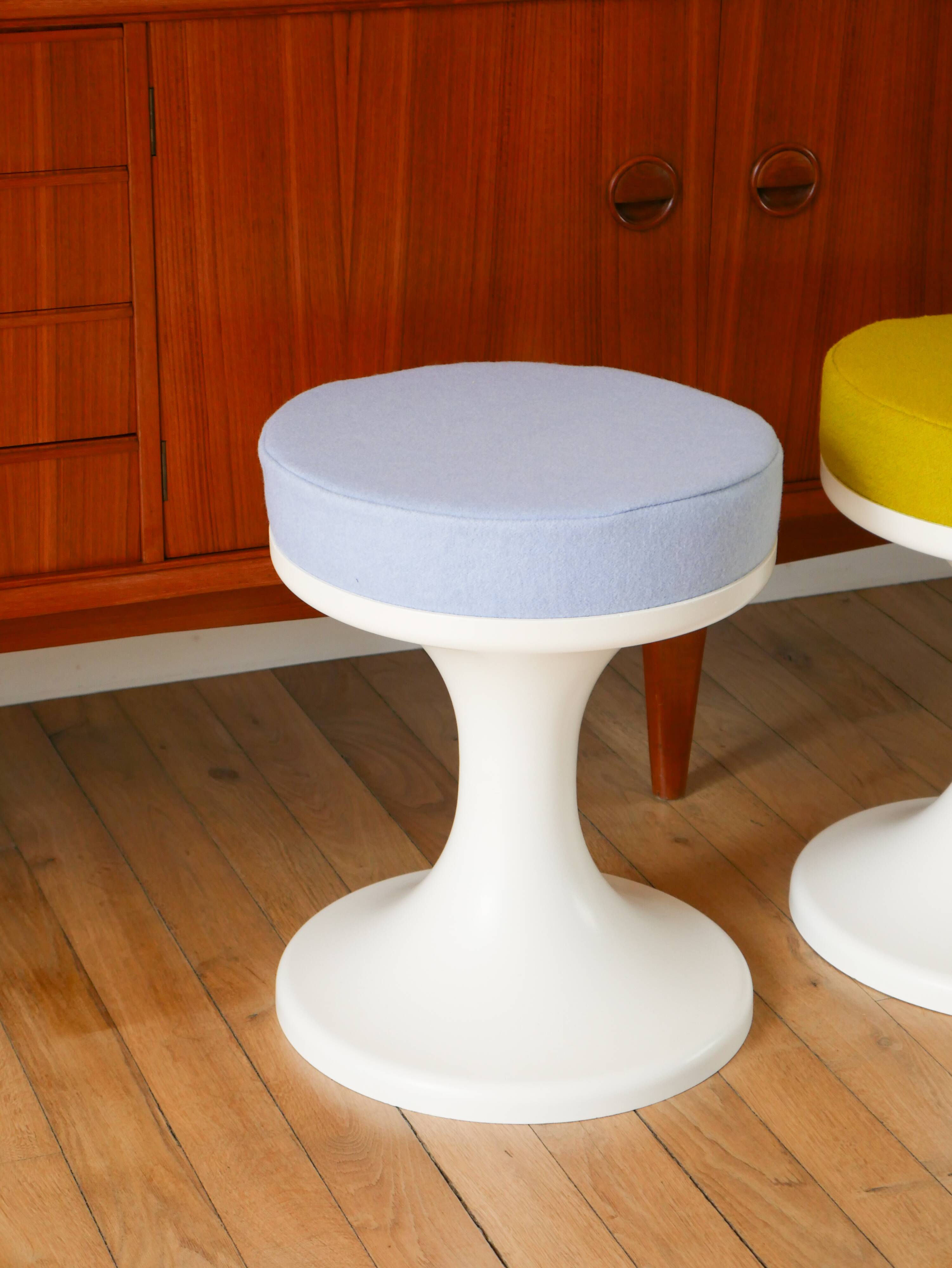 Tulip stool in Plastic and Wool, Baby Blue, Space Age Design, 1970