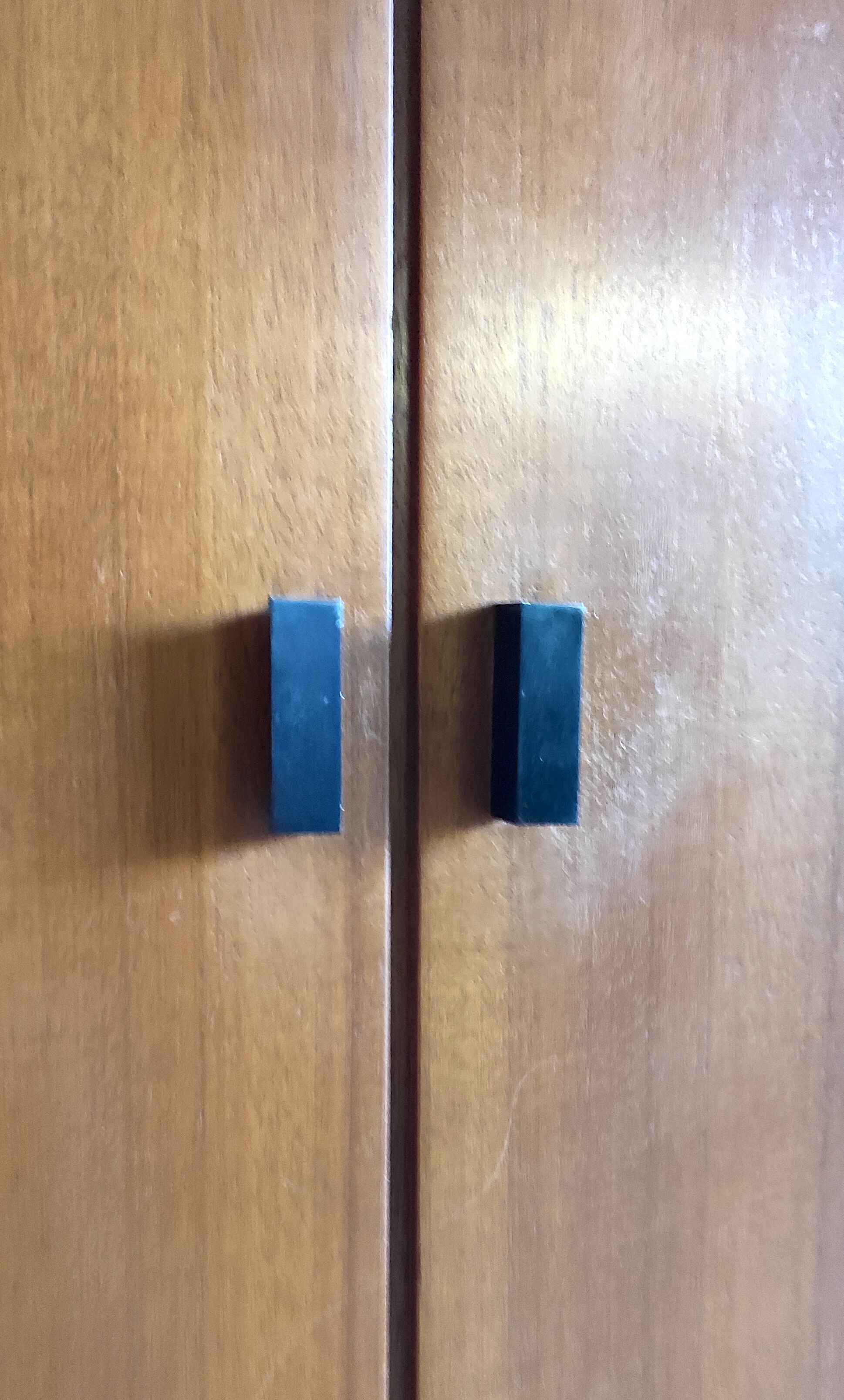 Modernist teak cabinet – 60s