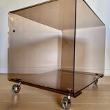 Cube plexi fumé sur roulettes
