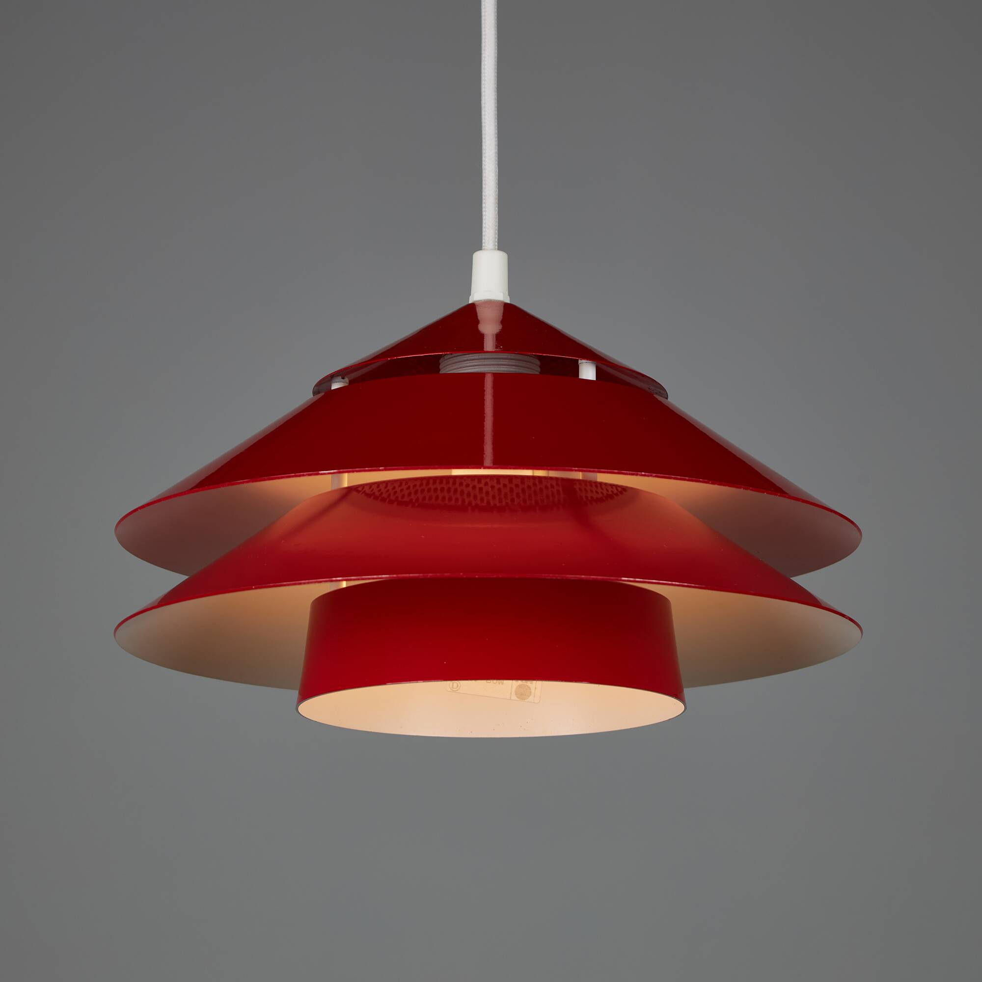 Jeka 3070-P Red Metal Pendant (MK10448)