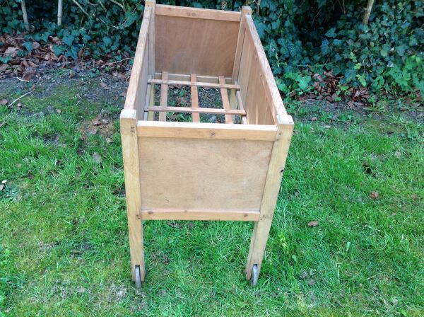 Berceau pour poupée