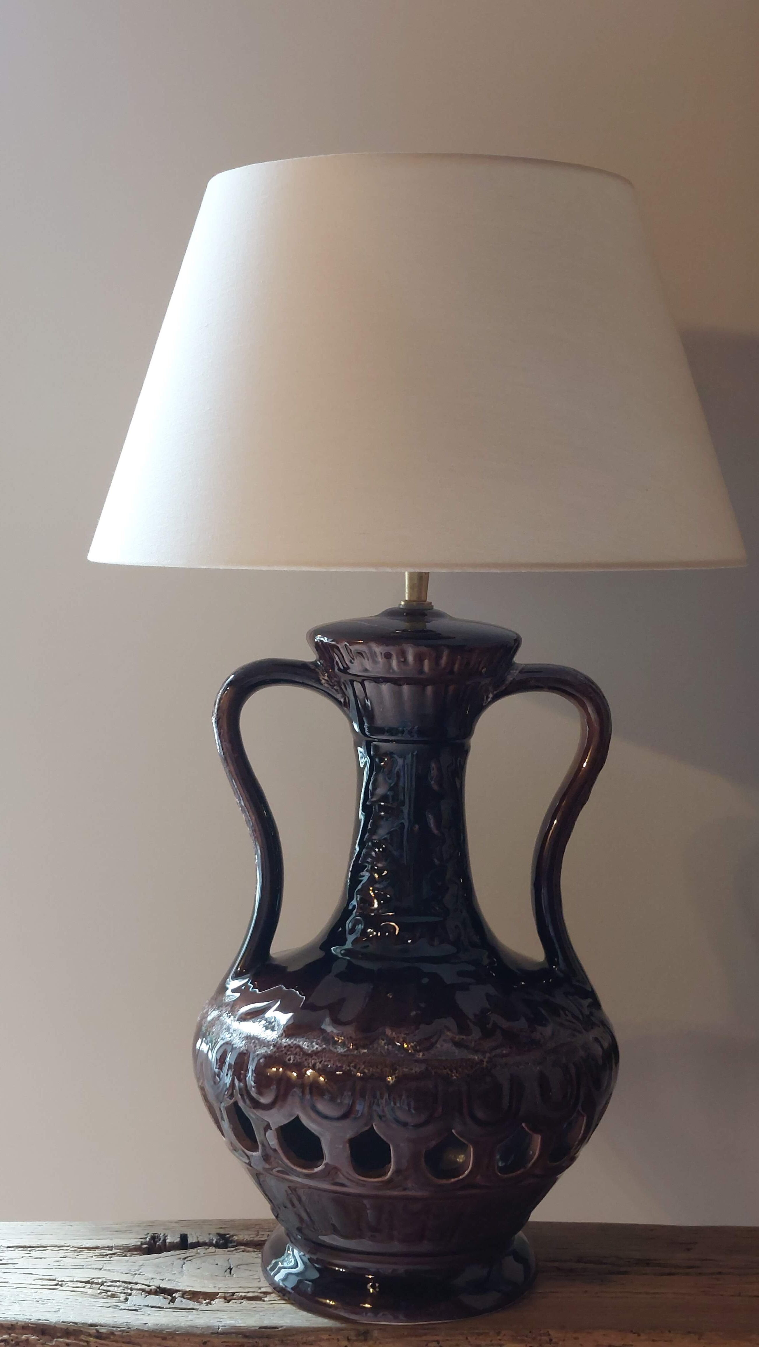 Vintage amphora lamp in ceramic with a new silk and wool shade.